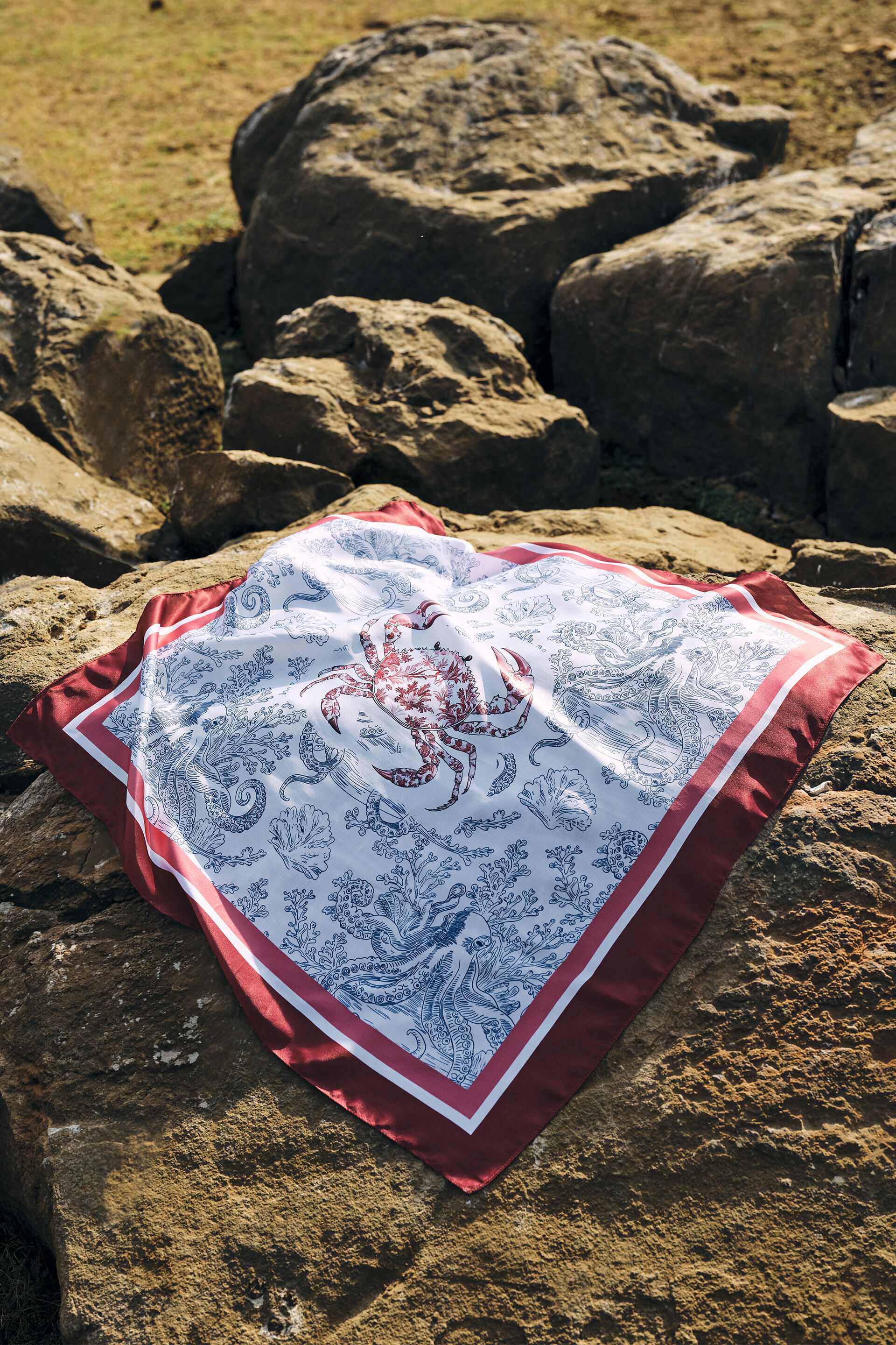 Ivory Coastal Motif Stole